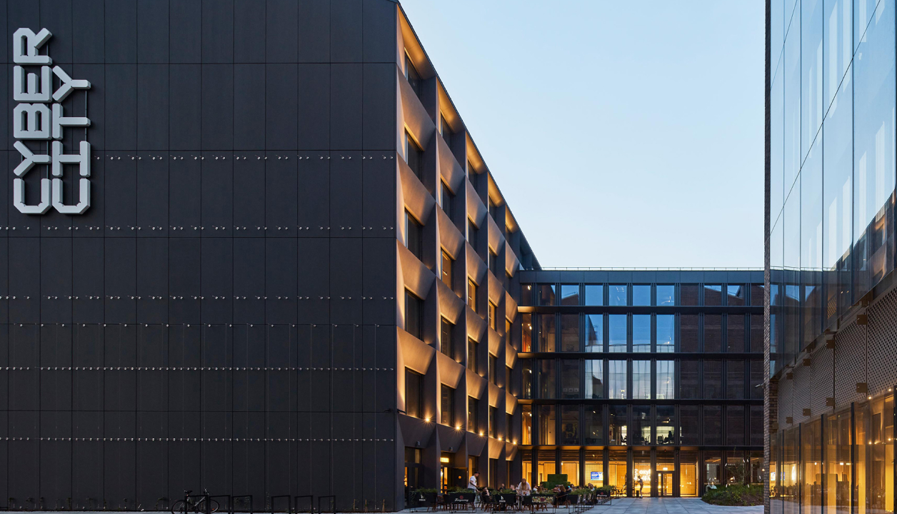 3 challenges of building a global workplace and how to solve them